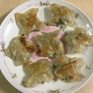 ヤングコーンのひげと鶏ひき肉の餃子